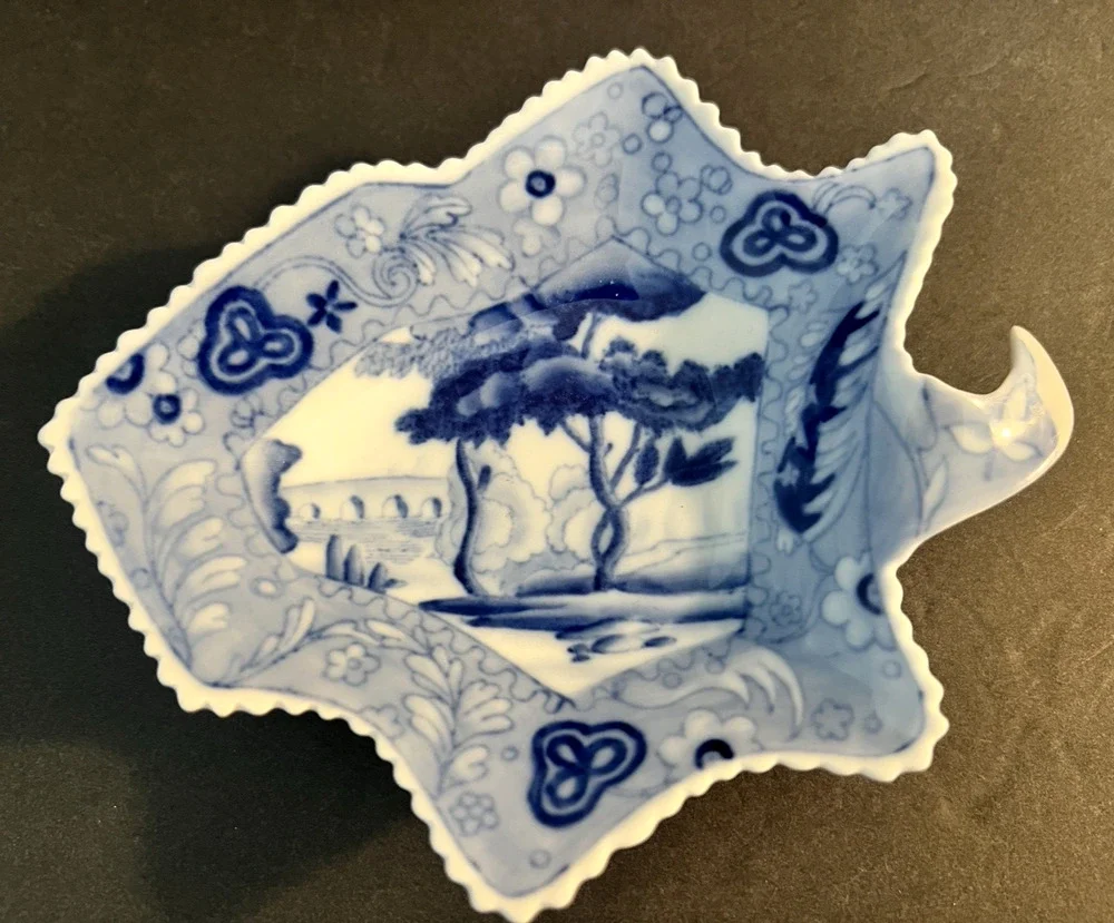 Antique Chelsea House Blue & White Fish Dish Trinket Bowl SAWTOOTH EDGES